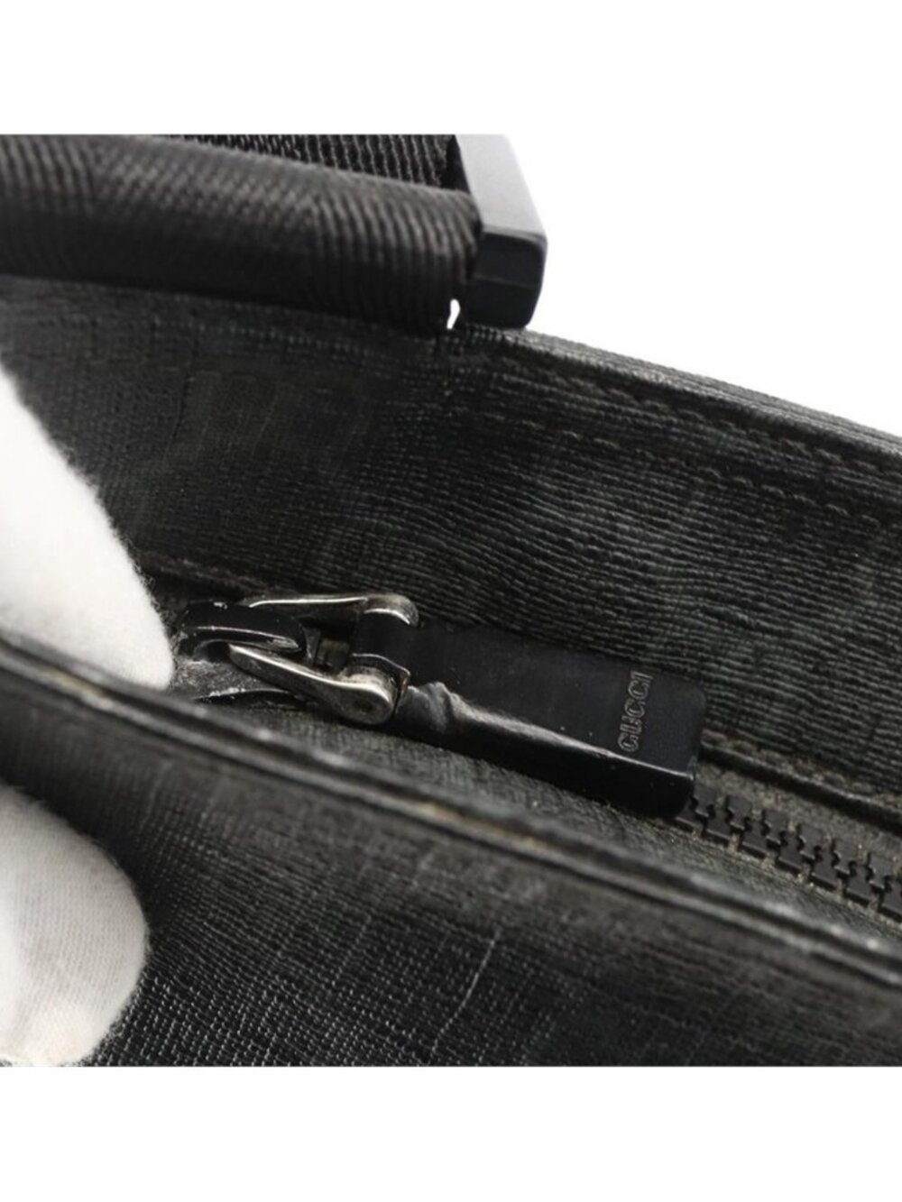 Authentic GUCCI GG Supreme Shoulder Bag PVC Black Silver 162904 - Picture 15 of 16